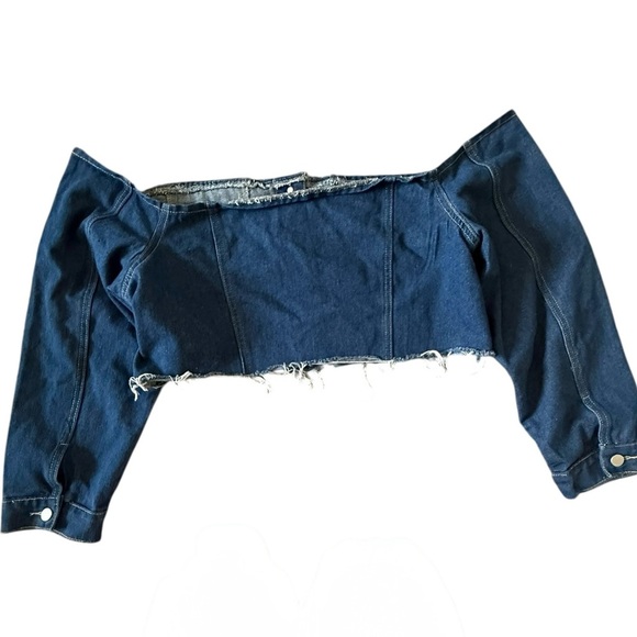 SHEIN Blue Denim Off-Shoulder Crop Top - Picture 2 of 5